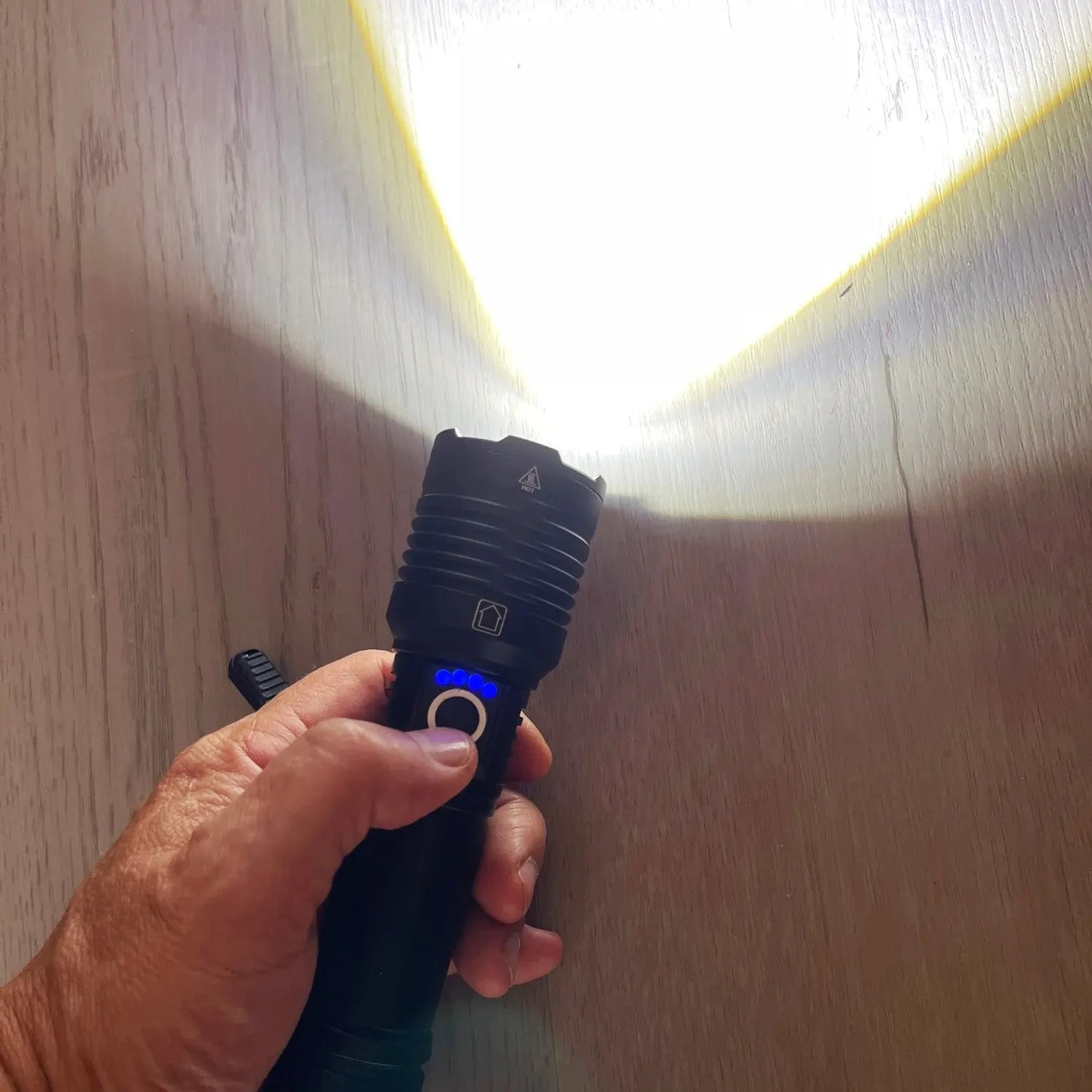 Linterna LED de alta potencia XHP 120, linterna con batería 18650 26650, recargable por USB, con zoom, para emergencias, acampadas al aire libre y pesca