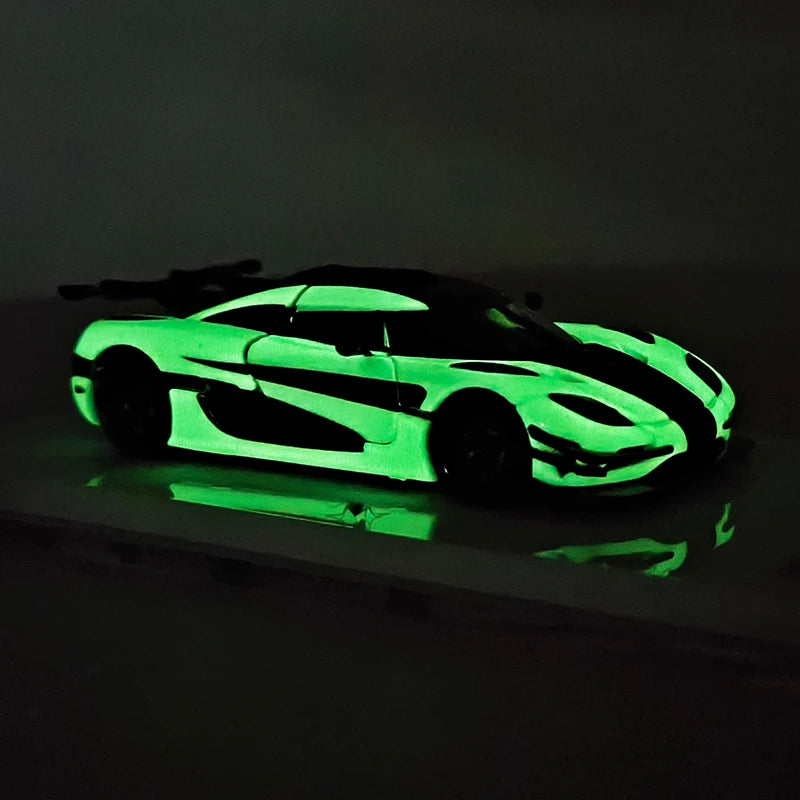 POPshine 1:64 One 1 Night Light Modelo de coche fundido a presión Edición limitada 399