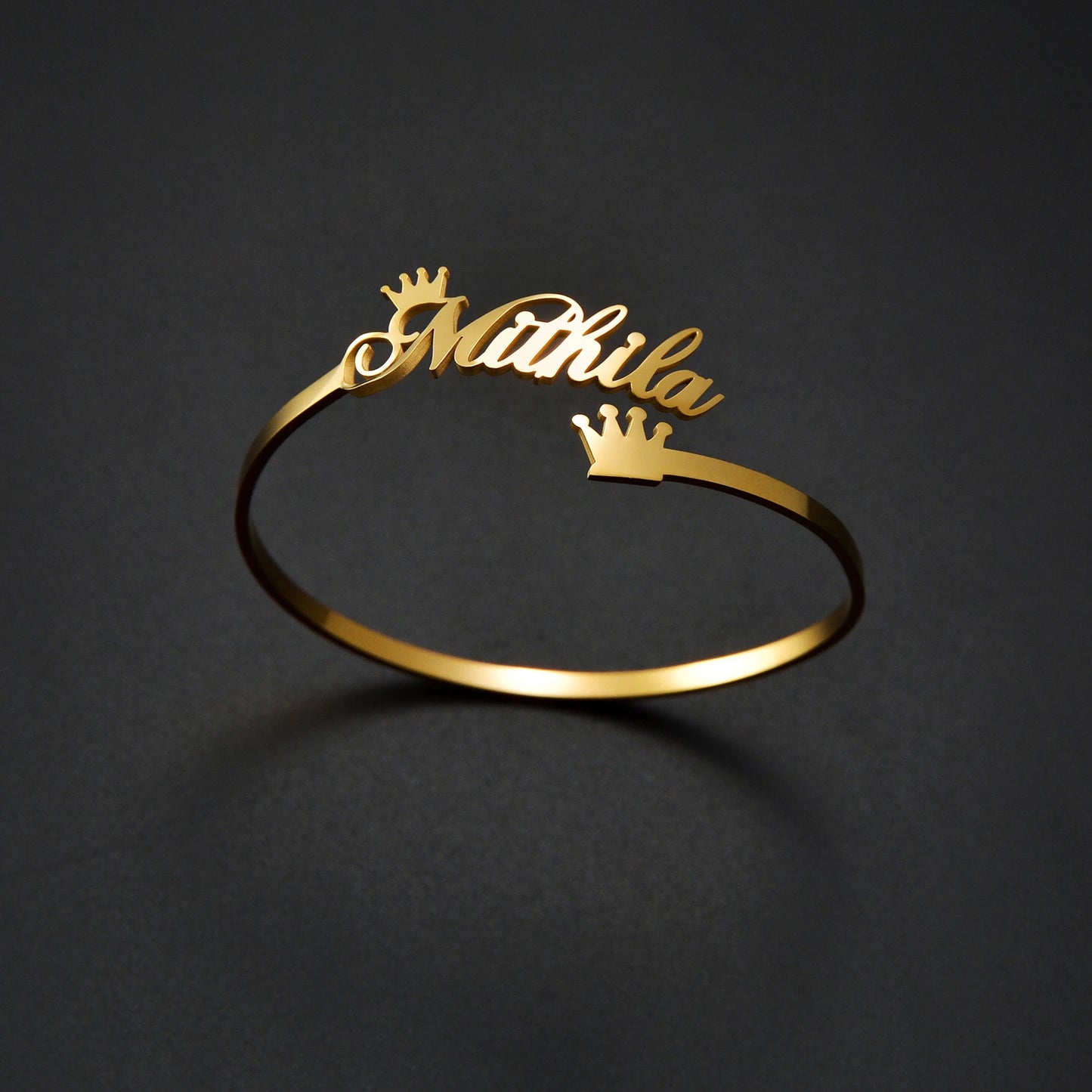 Akizoom Personalized Custom Name Bracelets Heart Crown Stainless Steel Wide Hand Cuff Bangles for Women Men Wedding Jewelry Gift