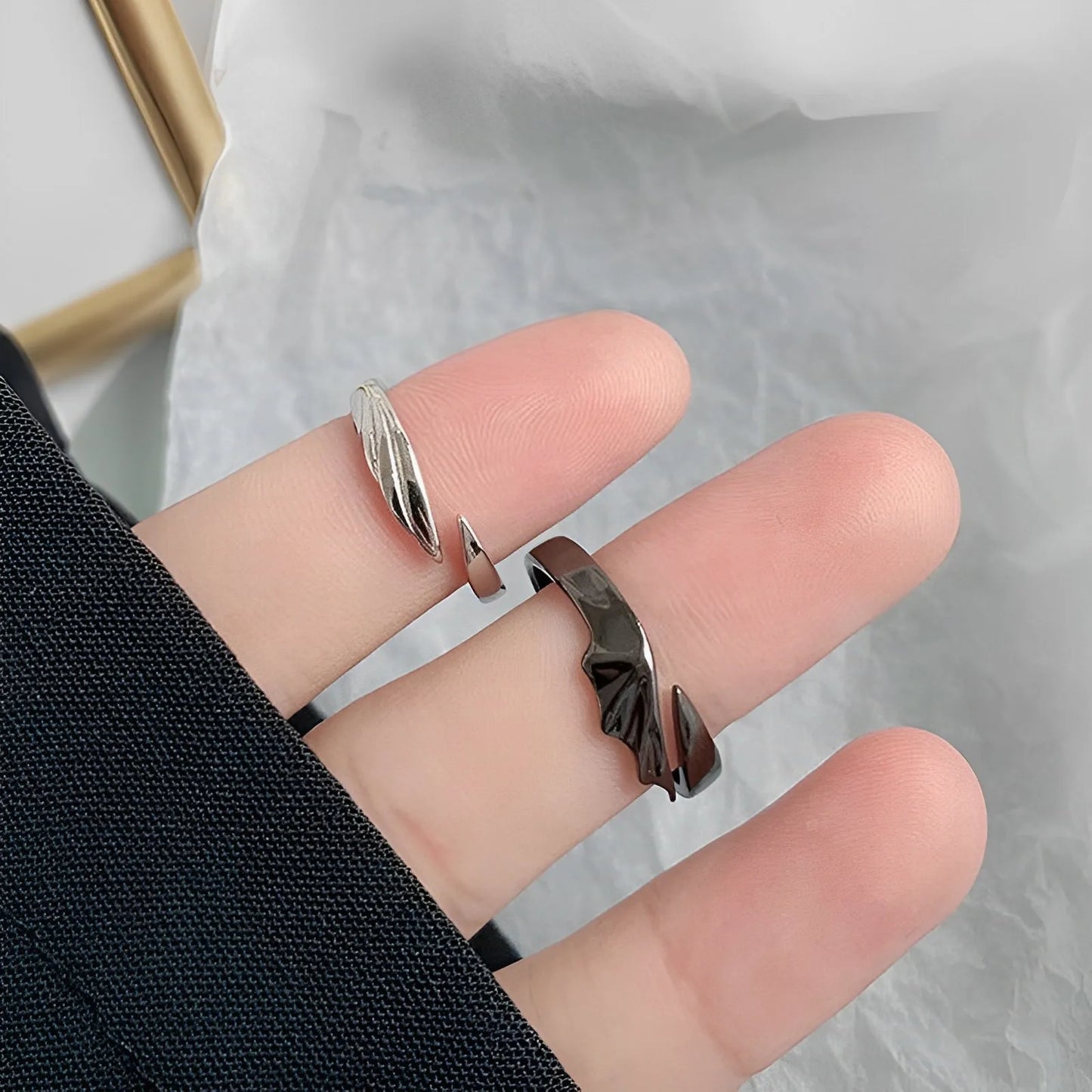 2Pcs Anime Angel Demon Couple Rings for Women Men Fashion Animal Adjustable Open Ring Promise Matching Couple Ring Party Gifts