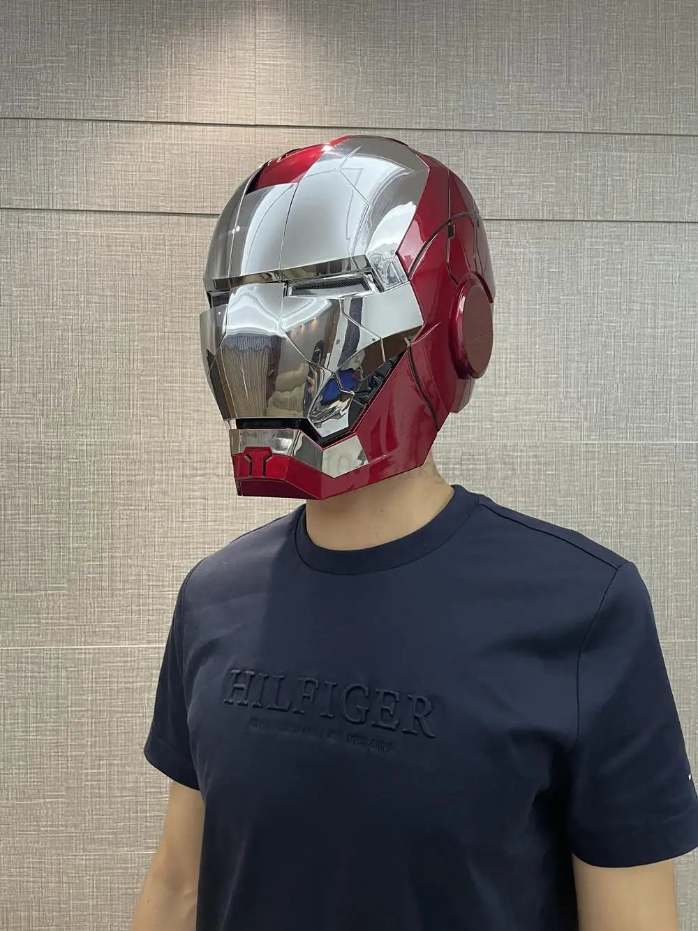 2024 New 1:1 Marvel Iron Man Mk5 Electric Helmet Multi-piece Opening And Closing Helmet Voice Control Eyes Model Adult Toy Gifts