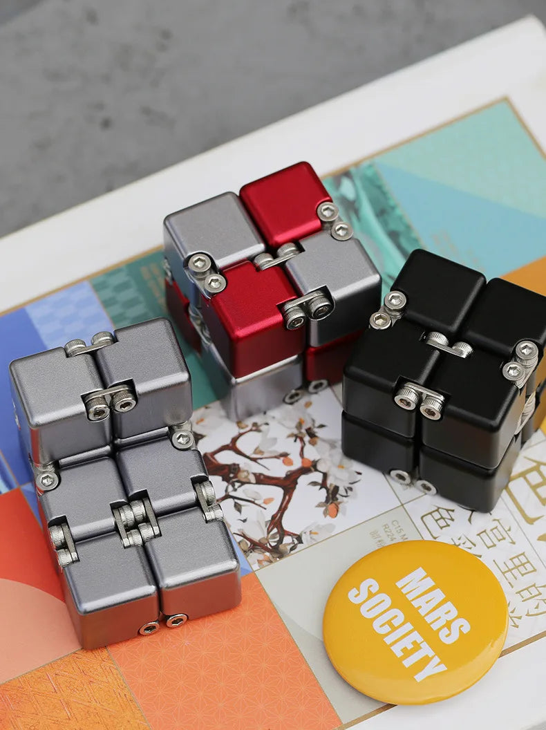 Tiktok Pop Fun Decompression Toys Alloy Infinity Magic Cube Finger Toy Office Flip Cubic Puzzle Stress Relief Cube Block Gift