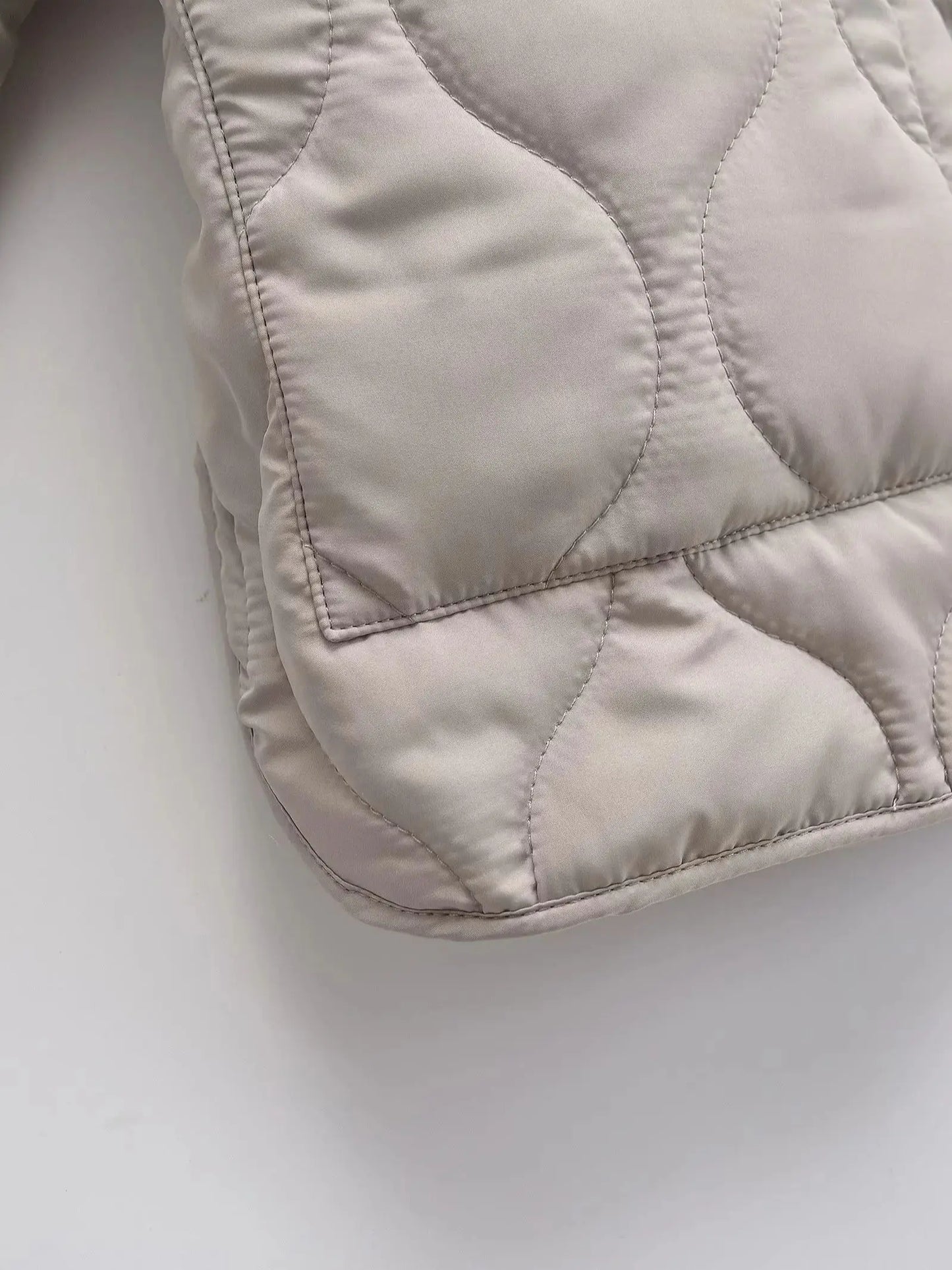 XNWMNZ 2024 Chaqueta acolchada de moda para mujer Otoño/Invierno Chaqueta acolchada retro con cuello redondo y manga larga con cremallera Abrigo acolchado versátil para mujer