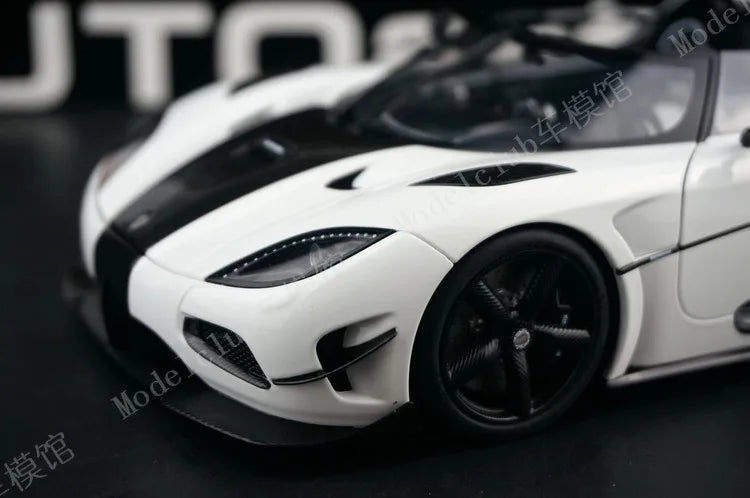 Autoart 1:18 Agera RS Simulation Limited Edition All Open Alloy Metal Static Car Model Toy Gift