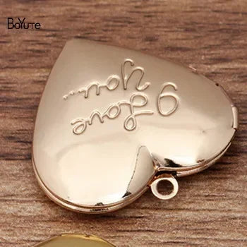 BoYuTe (10 Pieces/Lot) 29*27MM Heart Pendant I Love You Love Locket Factory Direct Wholesale Metal Brass Photo Locket Pendant