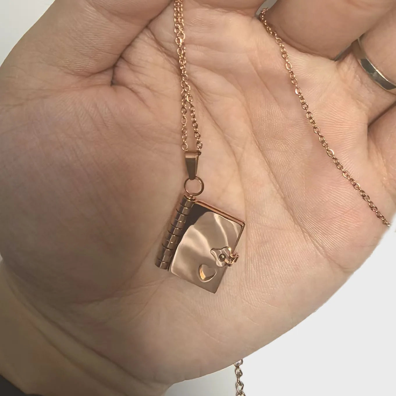 3 Pages Book Custom Name Necklace Openable Love Letter Personalized Text Pendant Unisex Chain Girl Valentine Day Gift waterproof