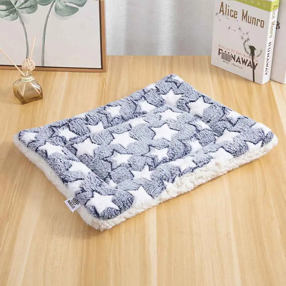 Pet Winter Warm Blanket Mat Multi-type Pet Dog Kennel Cat Kennel Cute Print Soft Breathable Blanket Pet Supplies