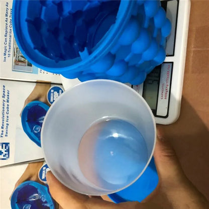 Silicone Ice Cube Maker Portable Bucket Wine Ice Cooler Beer Cabinet Space Saving Kitchen Tools Drinking Whiskey Freeze