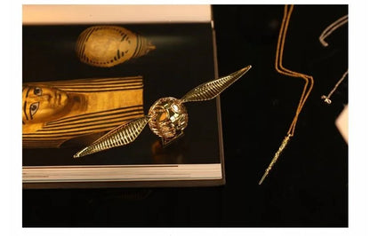Proposal Ring Box Gold Snitch Wedding Wings Ring Boxes Luxury Gold Metal Jewelry Mystery Box Surprise Organizer for Small Things