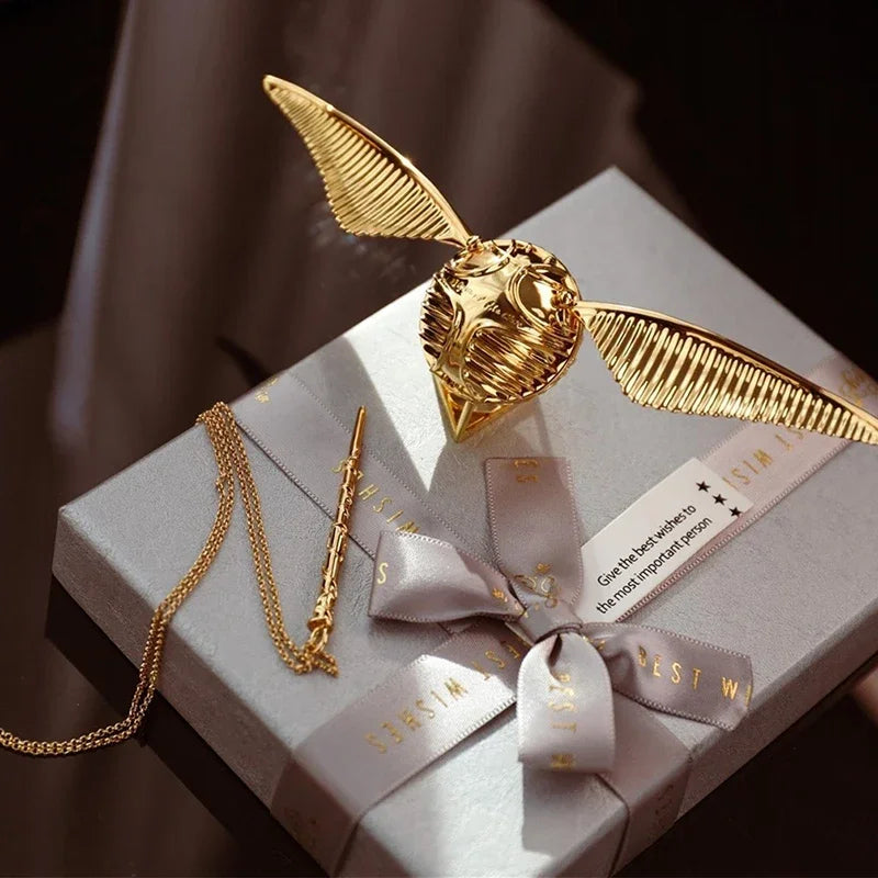 Proposal Ring Box Gold Snitch Wedding Wings Ring Boxes Luxury Gold Metal Jewelry Mystery Box Surprise Organizer for Small Things