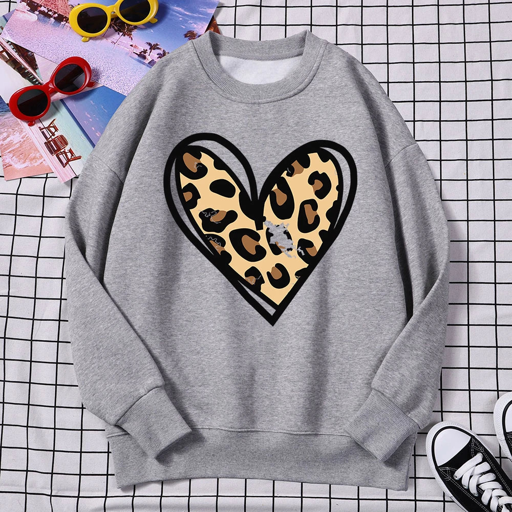 Sweat-shirt d'hiver Harajuku pour femme, imprimé léopard incomplet, imprimé cœur, sweat à capuche, chaud, col ras du cou, polaire confortable