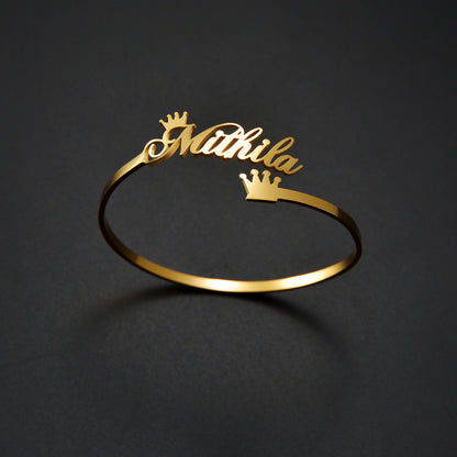 Akizoom Personalized Custom Name Bracelets Heart Crown Stainless Steel Wide Hand Cuff Bangles for Women Men Wedding Jewelry Gift