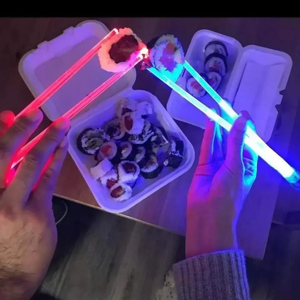 StarWar Theme Chinese Chopsticks Lightsaber Luminous LED Reusable Washable Detachable Sushi Chopsticks Kitchen Tableware