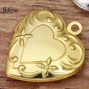 BoYuTe (20 Pieces/Lot) 20MM Metal Brass Floating Heart Memory Locket Pendant Charms for Jewelry Making