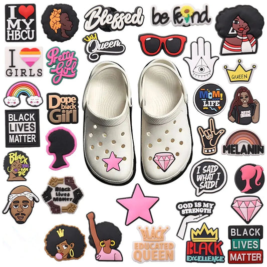 1 pieza de PVC negro para niña, sé amiga, mamá, vida, arcoíris, dijes para adultos, hebilla, zuecos, mezcla de decoraciones para zapatos, se adapta a la mochila