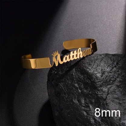 Akizoom Personalized Custom Name Bracelets Heart Crown Stainless Steel Wide Hand Cuff Bangles for Women Men Wedding Jewelry Gift
