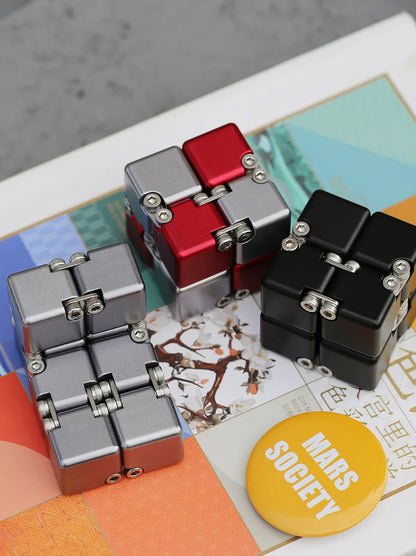 Tiktok Pop Fun Decompression Toys Alloy Infinity Magic Cube Finger Toy Office Flip Cubic Puzzle Stress Relief Cube Block Gift