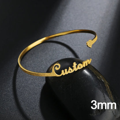 Akizoom Personalized Custom Name Bracelets Heart Crown Stainless Steel Wide Hand Cuff Bangles for Women Men Wedding Jewelry Gift