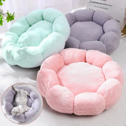 Cama de felpa para mascotas, cálida y relajante para el invierno, con forma de dona para gatos y perros, cojín antiansiedad para dormir profundamente, cama para gatos con forma de flor, nido grueso para acurrucarse