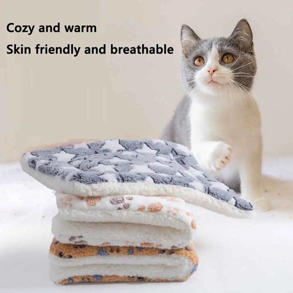 Pet Winter Warm Blanket Mat Multi-type Pet Dog Kennel Cat Kennel Cute Print Soft Breathable Blanket Pet Supplies