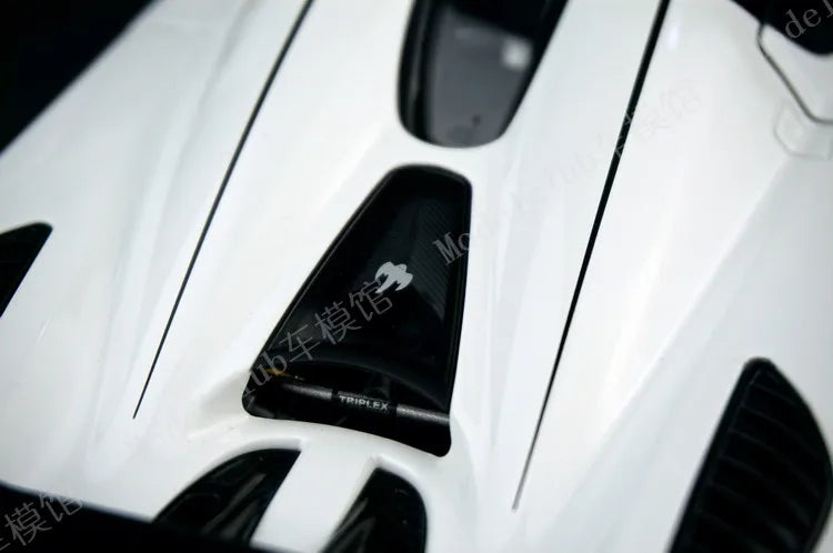 Autoart 1:18 Agera RS Simulation Limited Edition All Open Alloy Metal Static Car Model Toy Gift