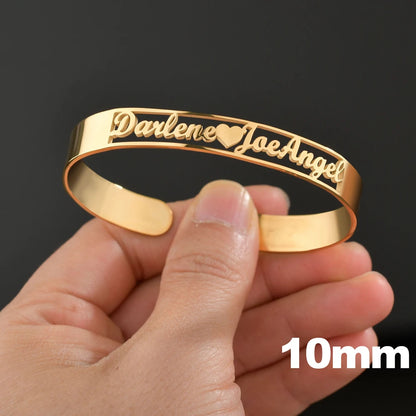 Akizoom Personalized Custom Name Bracelets Heart Crown Stainless Steel Wide Hand Cuff Bangles for Women Men Wedding Jewelry Gift