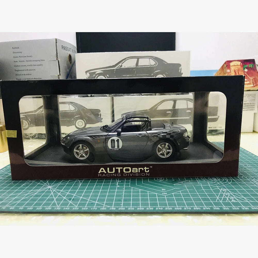 1/18 Scale Mx-5 Roadster Nc Nr-a #01 Die-cast Classic Rare Convertible Model Alloy Collection Racing Car Ornament Hobby Souvenir