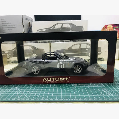 1/18 Scale Mx-5 Roadster Nc Nr-a #01 Die-cast Classic Rare Convertible Model Alloy Collection Racing Car Ornament Hobby Souvenir