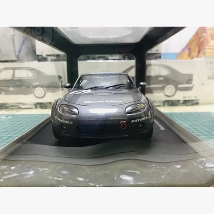 1/18 Scale Mx-5 Roadster Nc Nr-a #01 Die-cast Classic Rare Convertible Model Alloy Collection Racing Car Ornament Hobby Souvenir