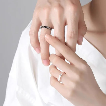 1 par de anillos de pareja de rombos blancos y negros, anillo abierto para mujeres y hombres, anillos de dedo ajustables, regalo de joyería de aniversario para amantes románticos
