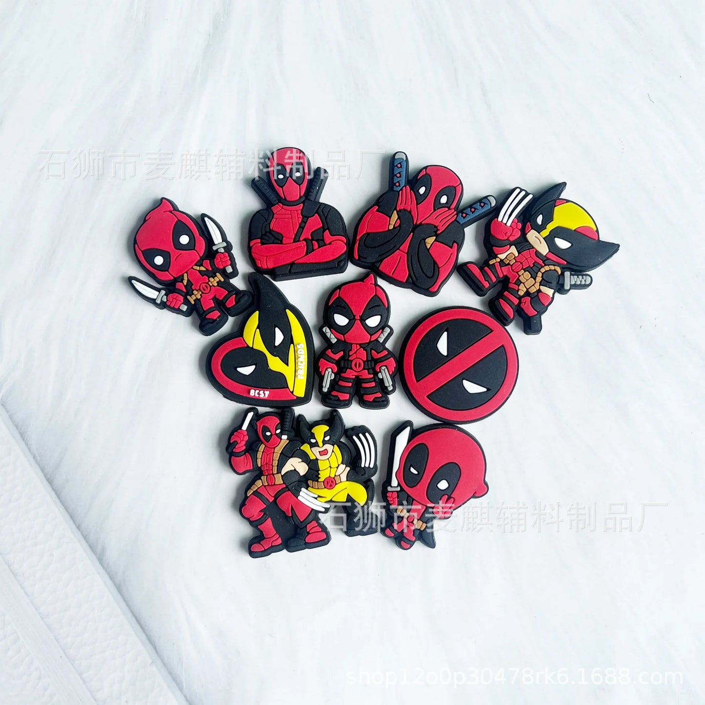 9Pcs/Set Marvel Deadpool Shoe Charms for Clogs Sandals Decoration Cartoon Cute Hot Movie Deadpool&Wolverine Shoe Buckle 2024